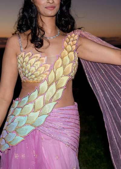 Mohhar Pahi Sari Set