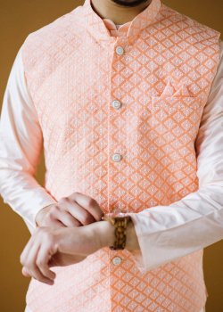 Peach Diamond threadwork Vest - hover