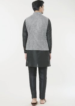 Black Vest Set - hover