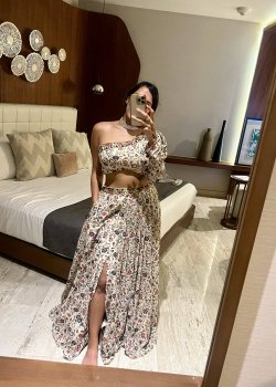 Ivory Floral Skirt Set - hover