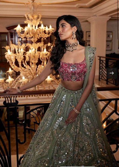 Inaayat Mirrorwork Lehenga