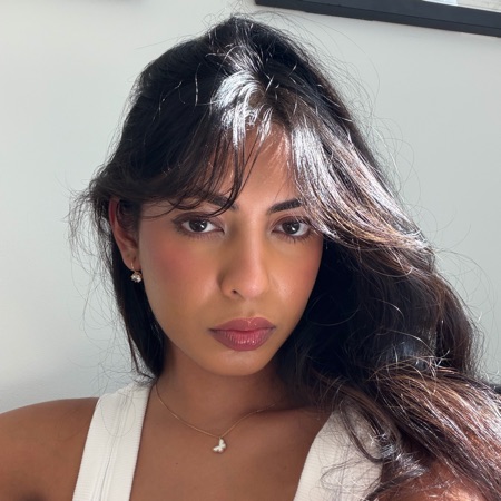 lender-Priya  Mia