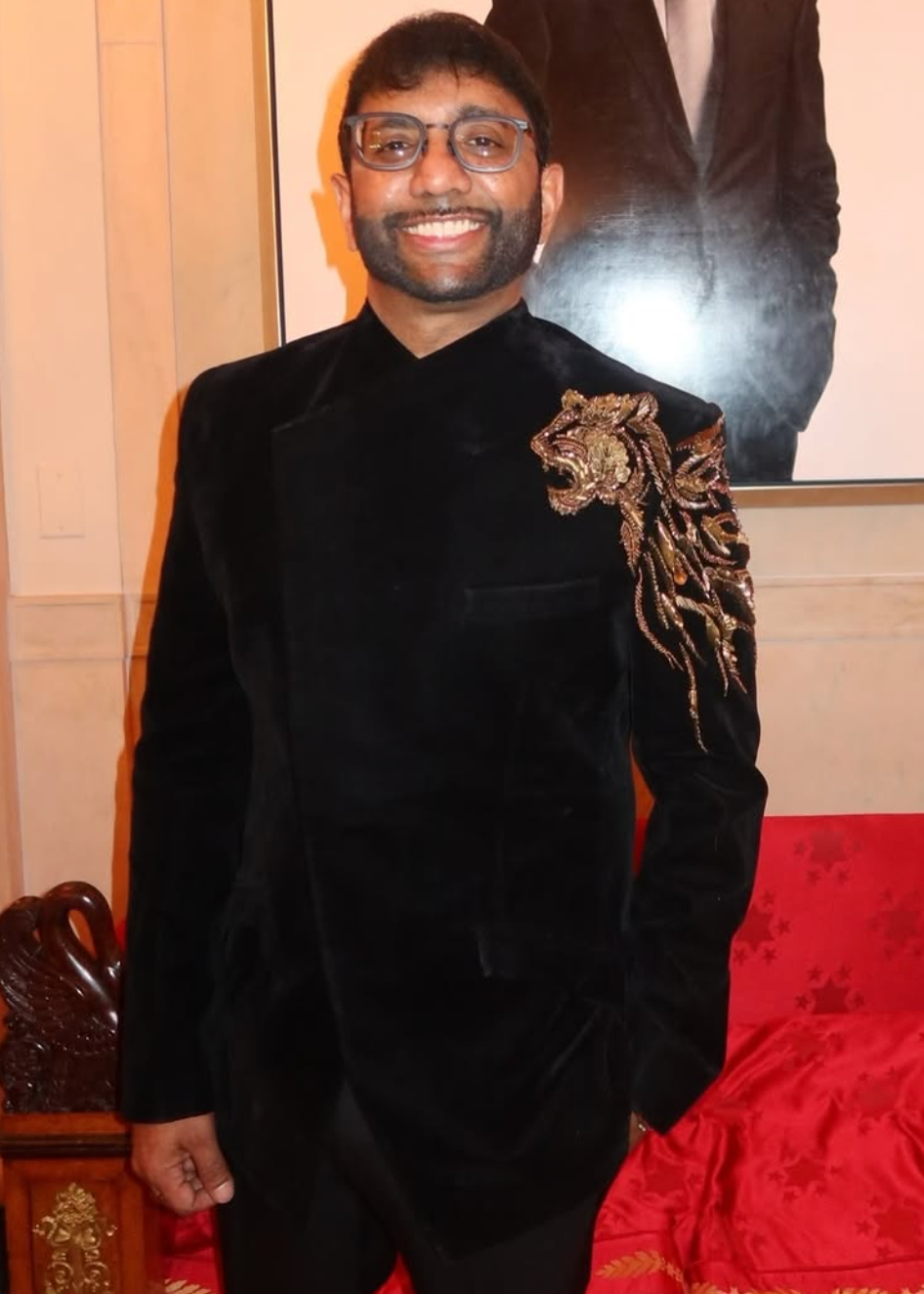 Silk Velvet Gold Lion Embroidered Jacket Image - 0