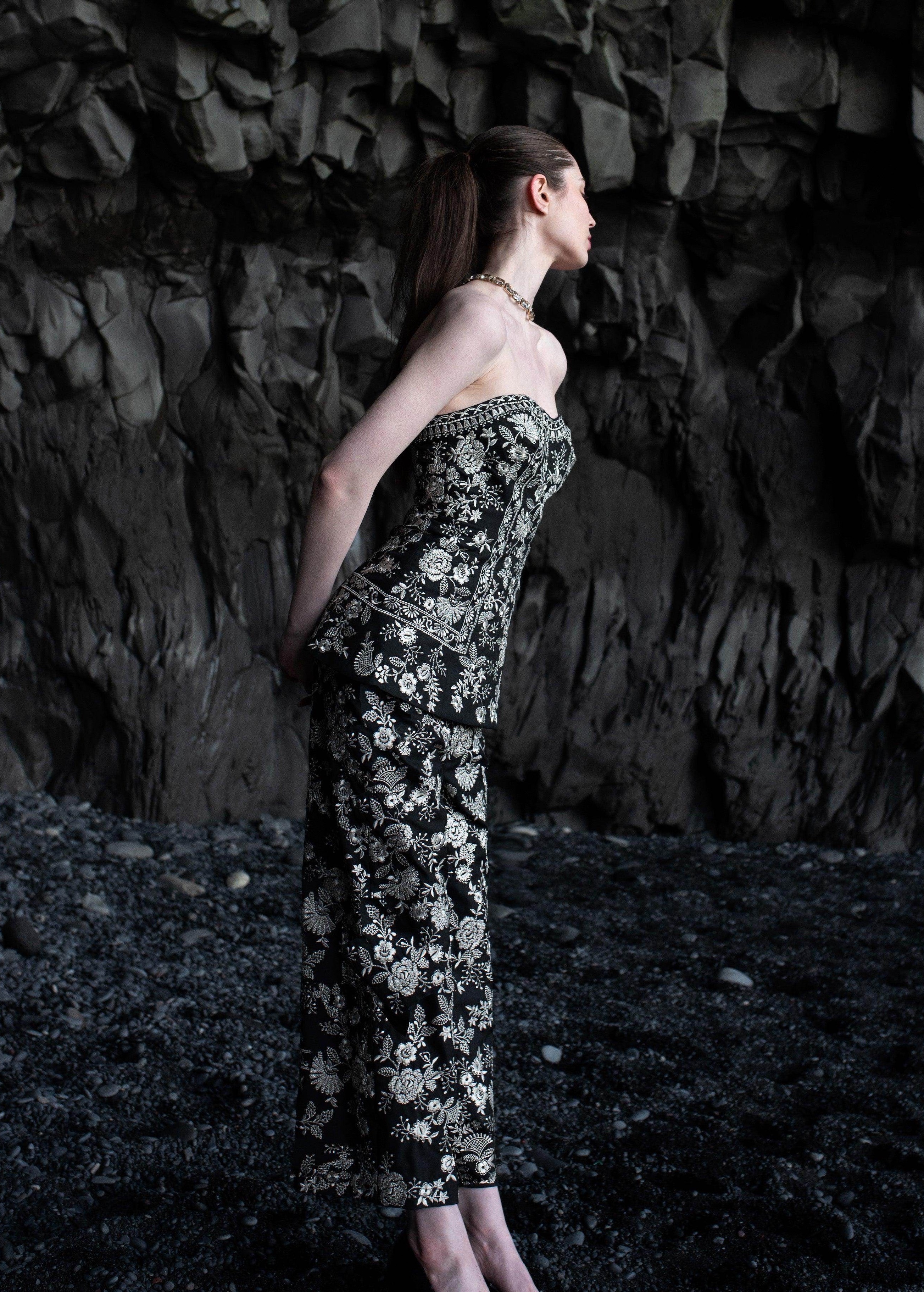 Embroidered Strapless Top Image - 3