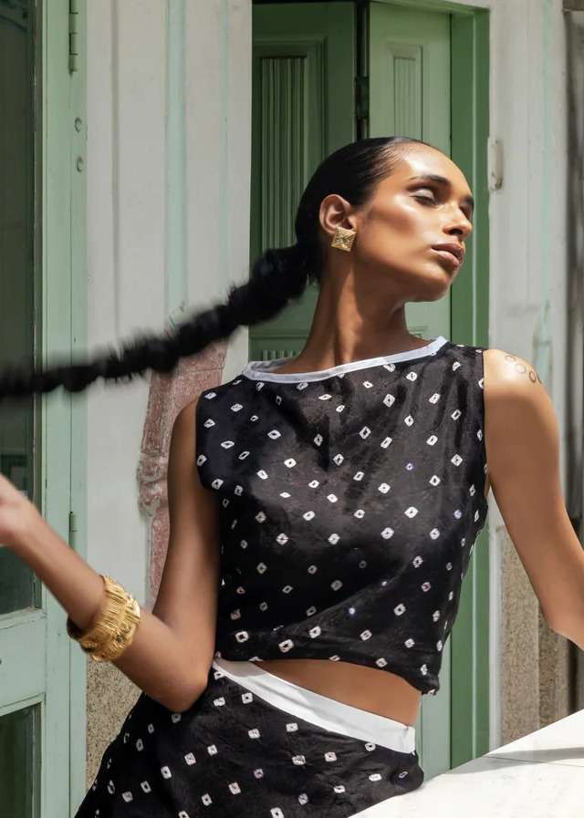Black Bandhej Skirt Set Image - 1