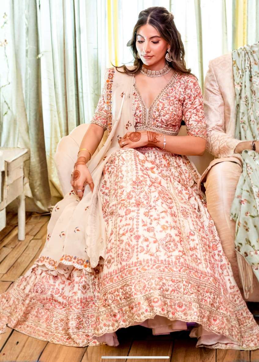 White Floral Lehenga Set Image - 2