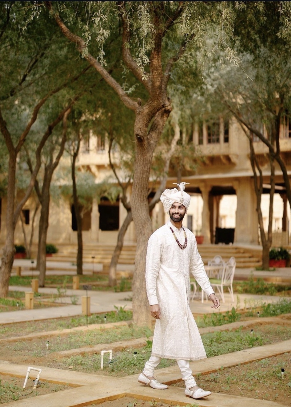 Ivory Sherwani Set Image - 2