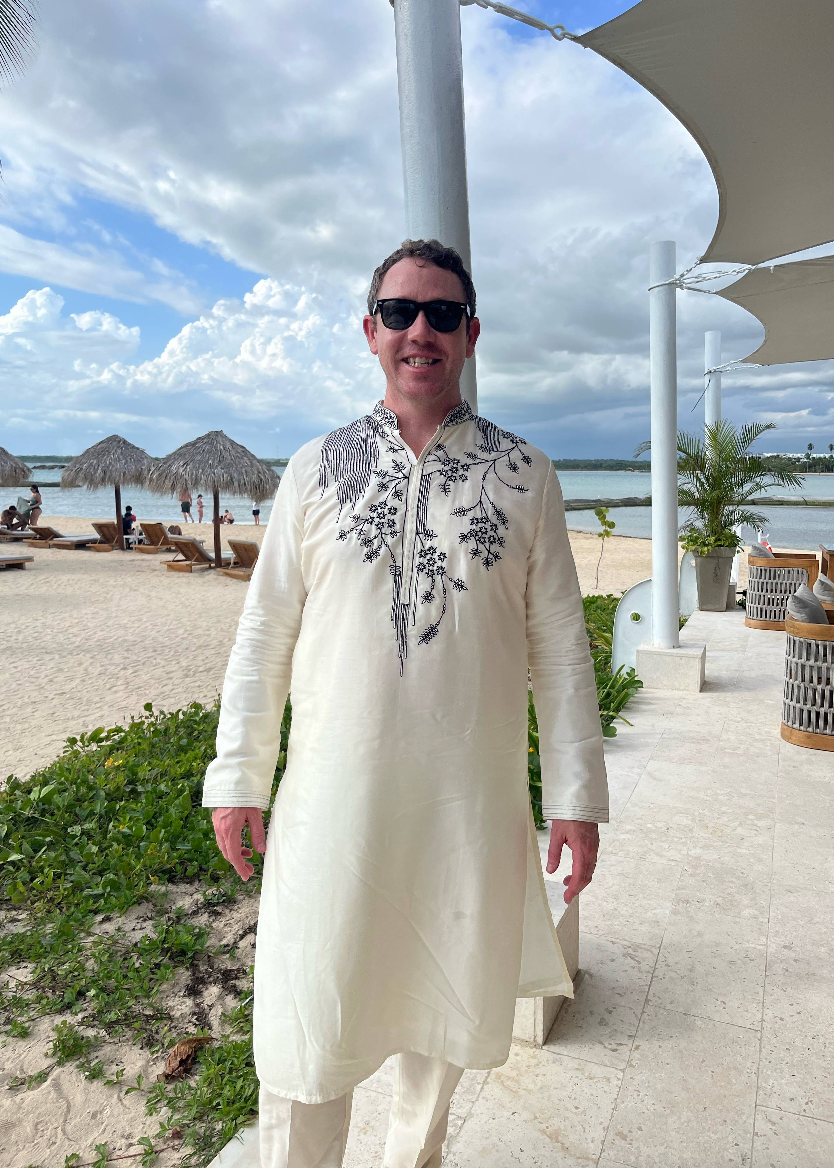 Ivory Silk Embroidered Kurta Set Image - 1