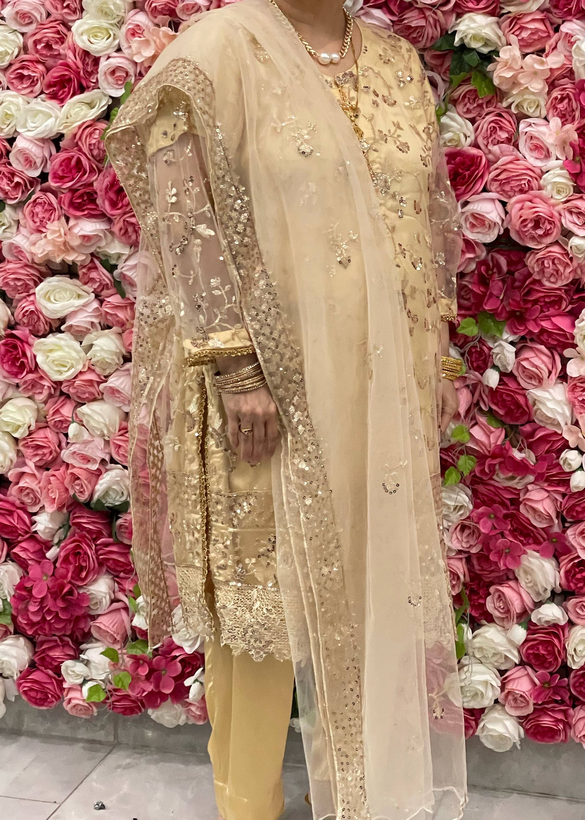 Gold Beige Kurta Set Image - 1