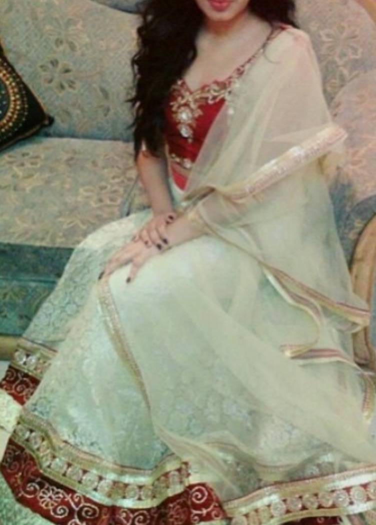 White and Maroon Lehenga Image - 2