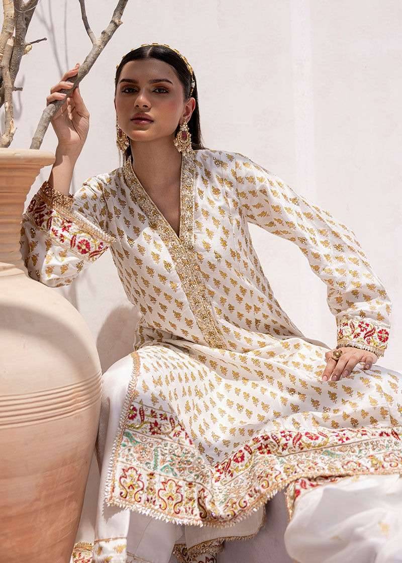 White Kurta Set Image - 2