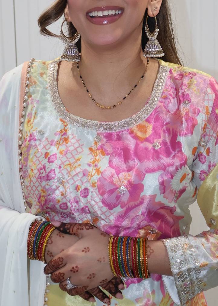 Floral Printed Kurta Set Image - 1