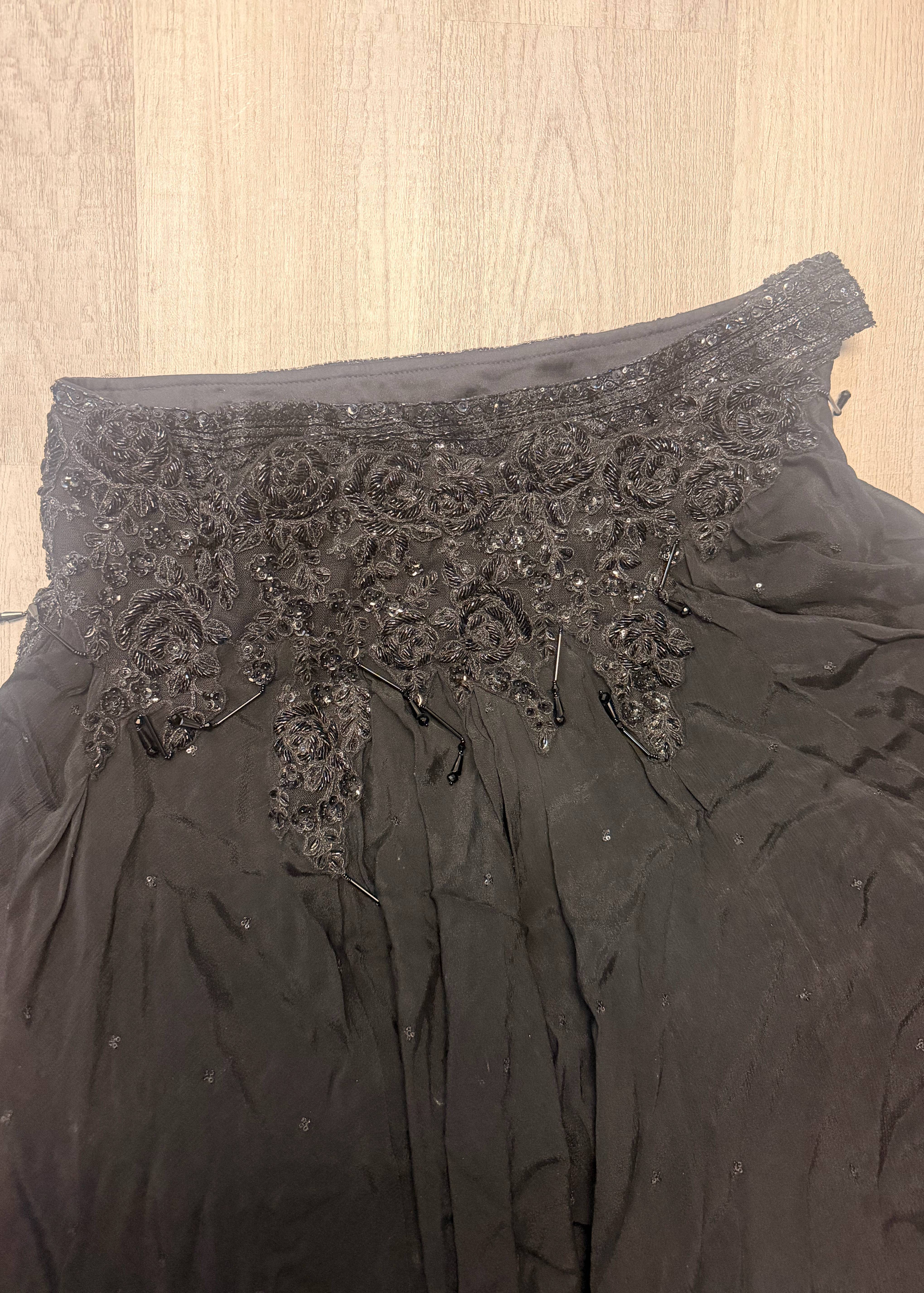 Black Lehenga Image - 4