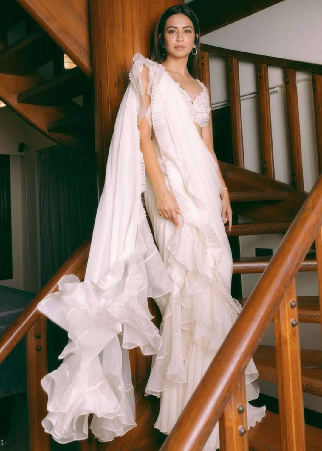 Beyza Pre-Draped Sari Image - 4
