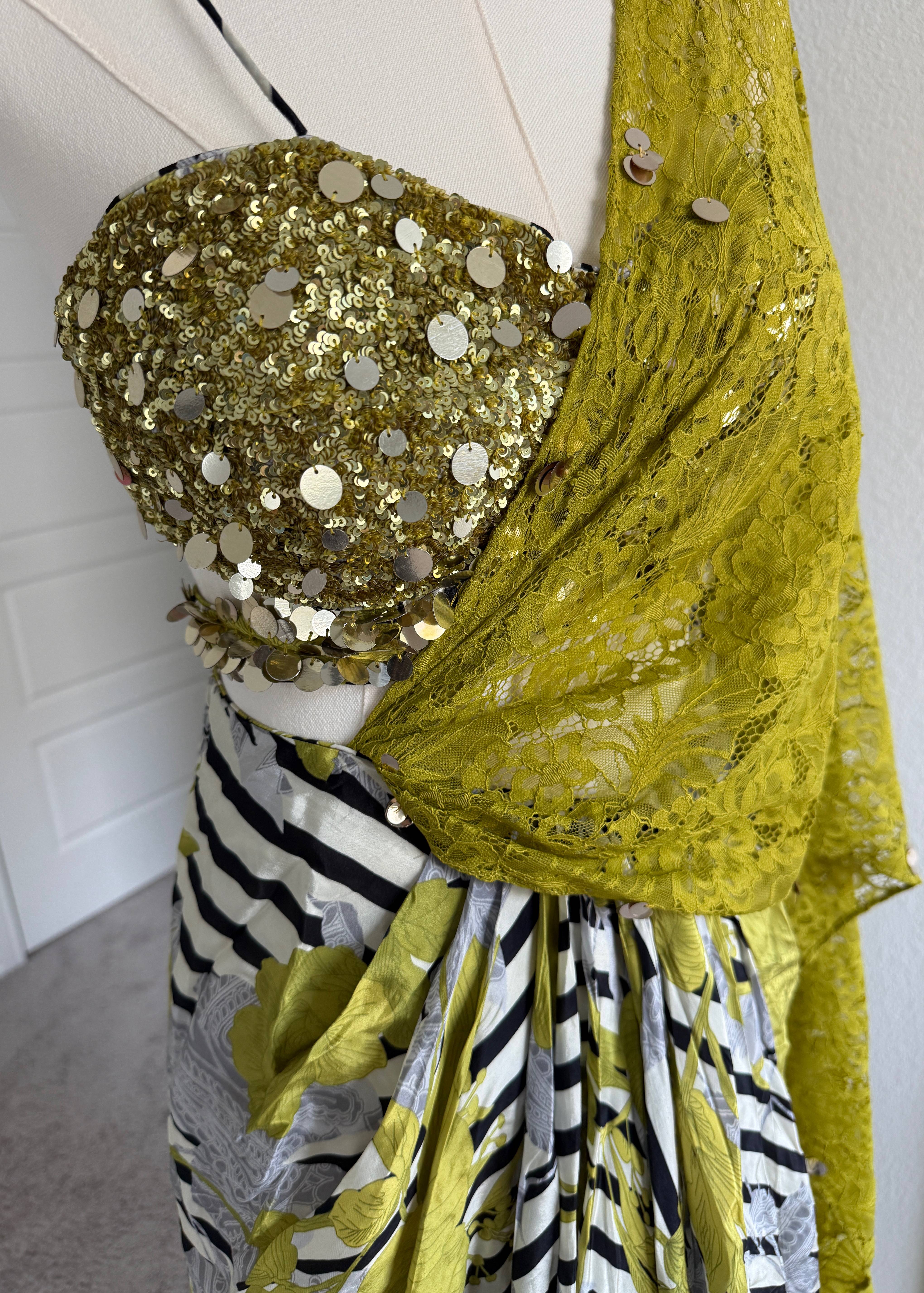 Mixed Print and Lace Pre-Draped Sari Image - 2