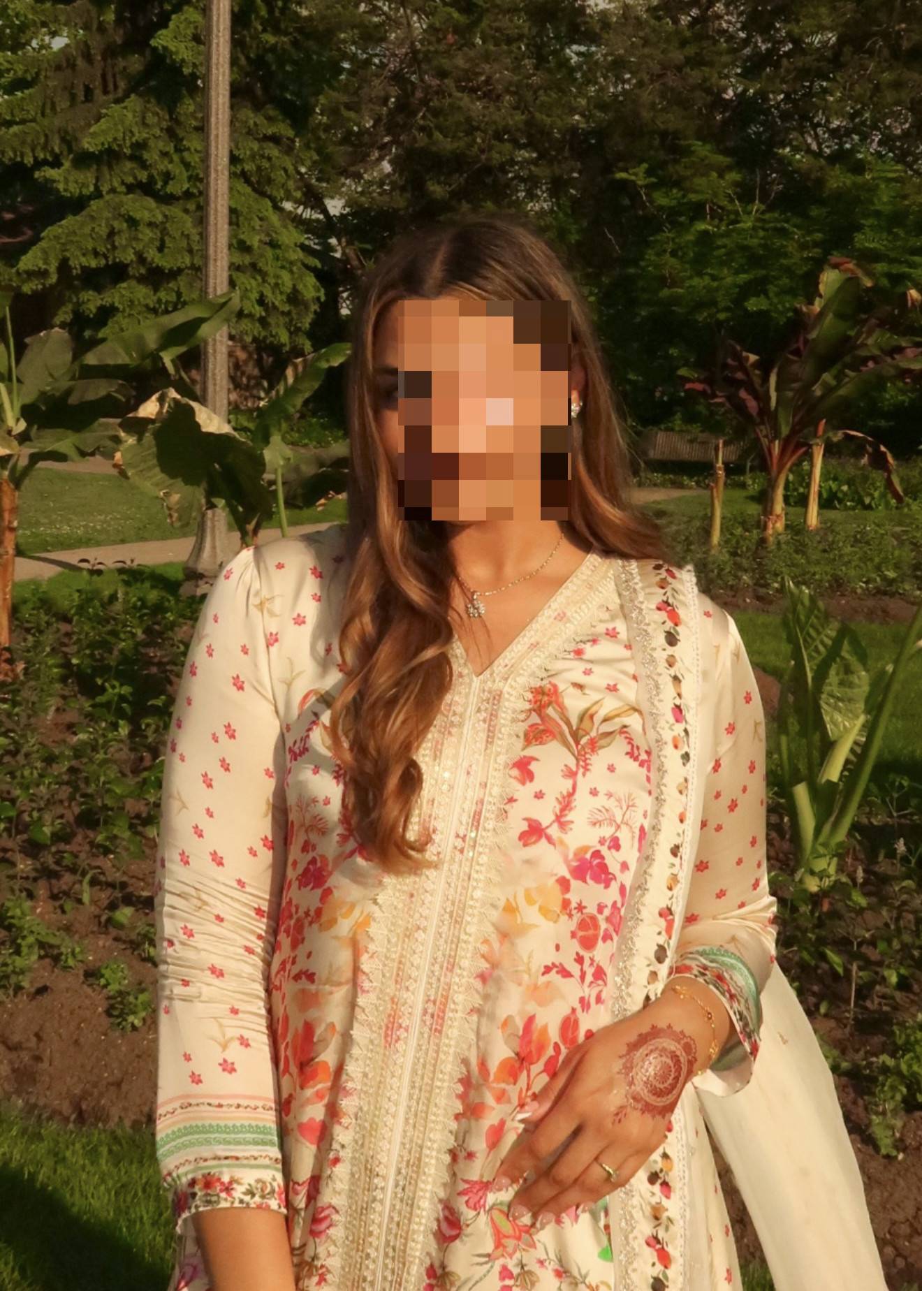 Ivory Floral Kurta Sets Image - 3