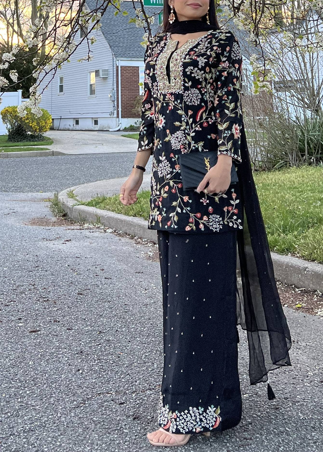 Black Floral Kurta Set Image - 1