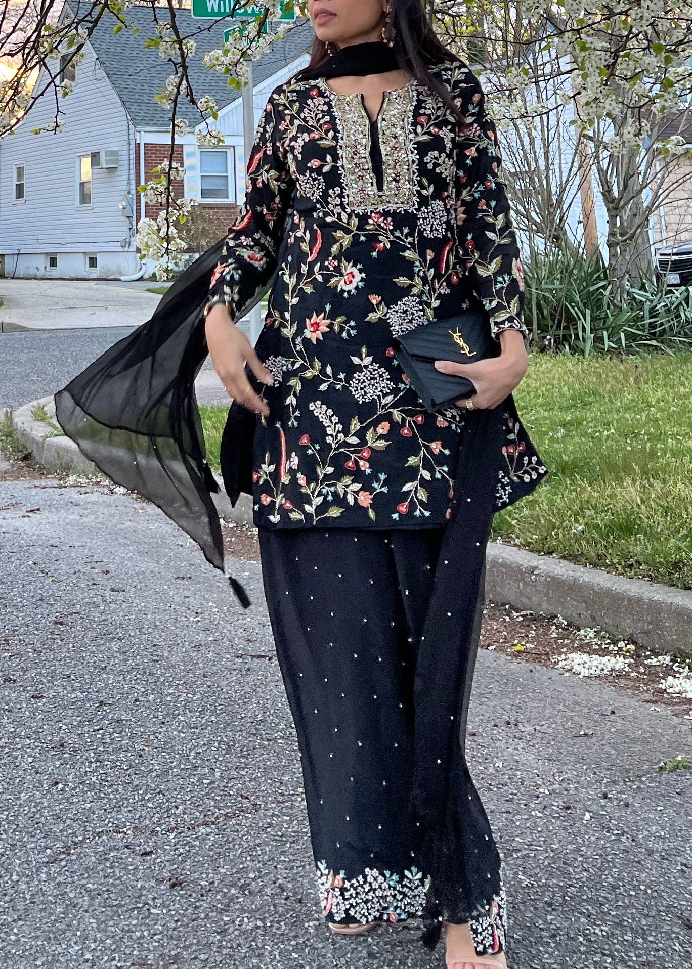 Black Floral Kurta Set Image - 0