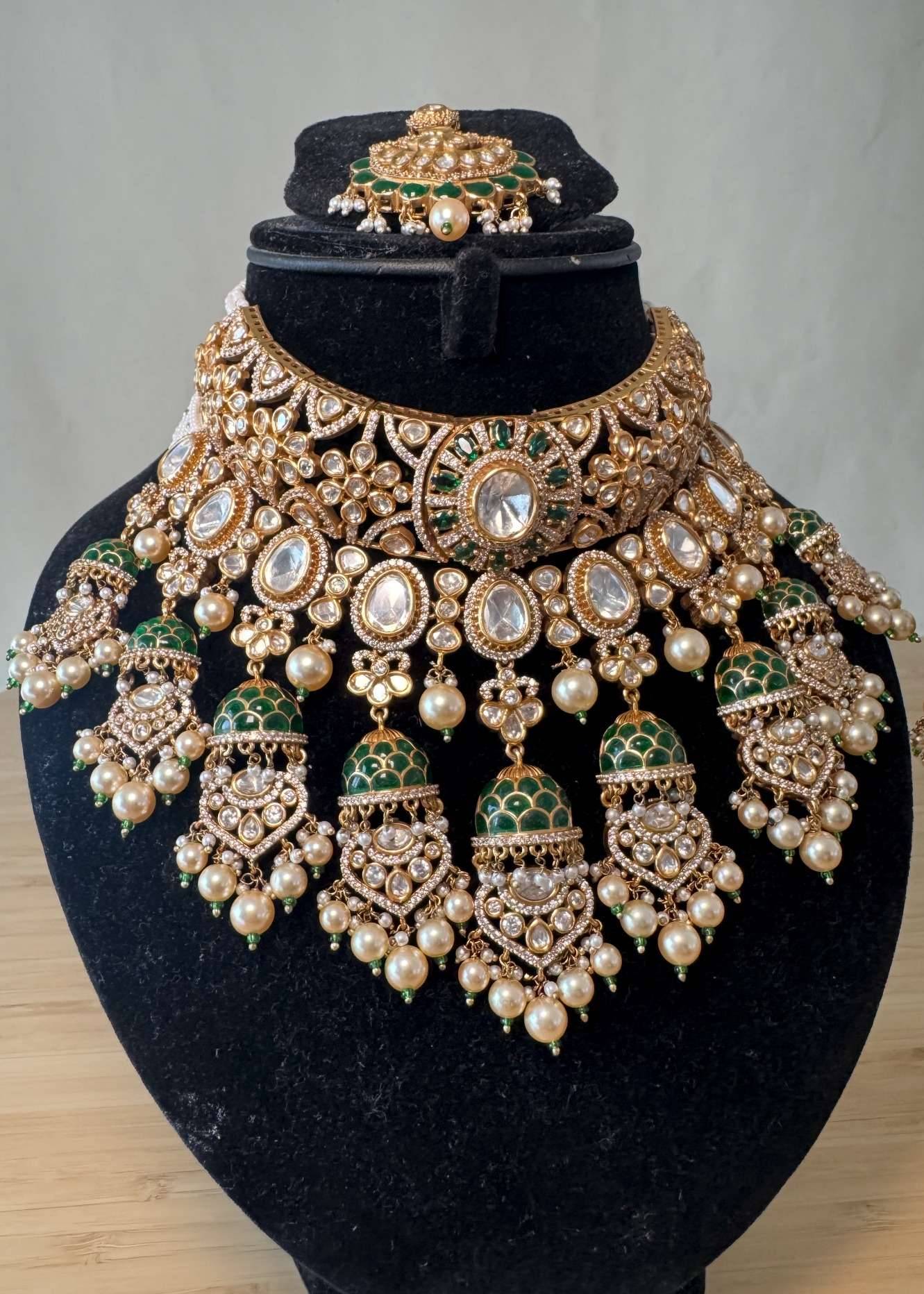 Emerald Jhumka Kundan Layered Set Image - 1