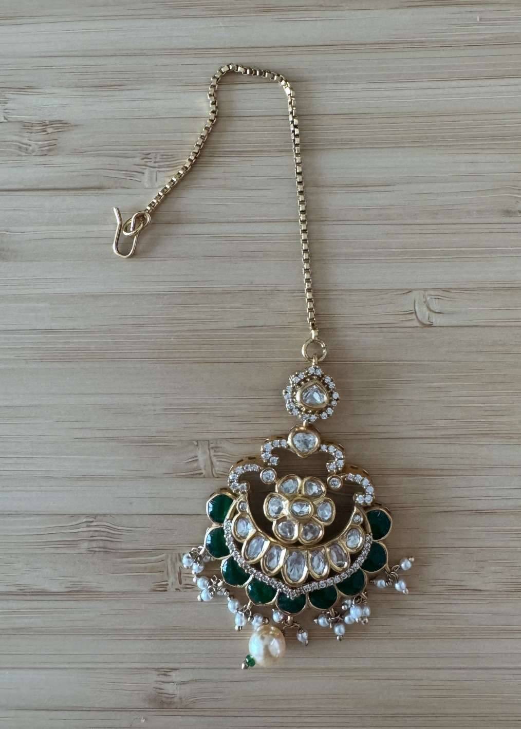 Emerald Jhumka Kundan Layered Set Image - 6