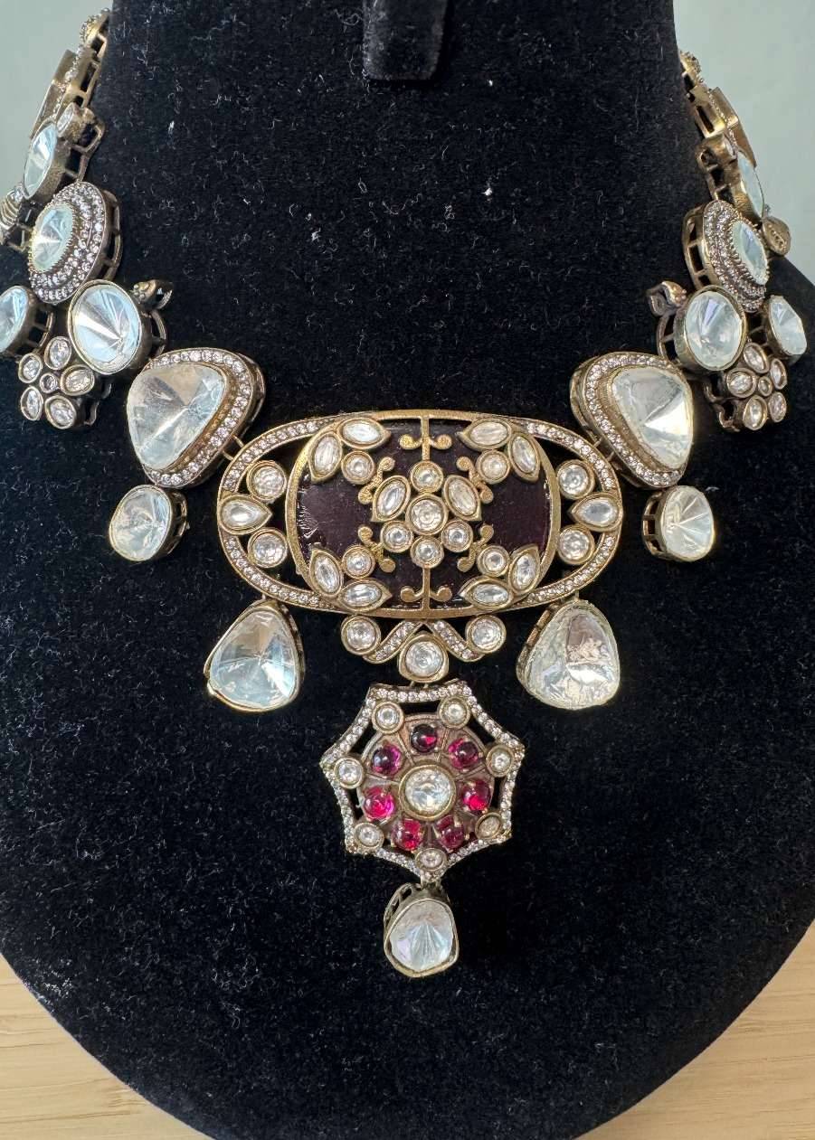 Antique Purple Collar Set Image - 2