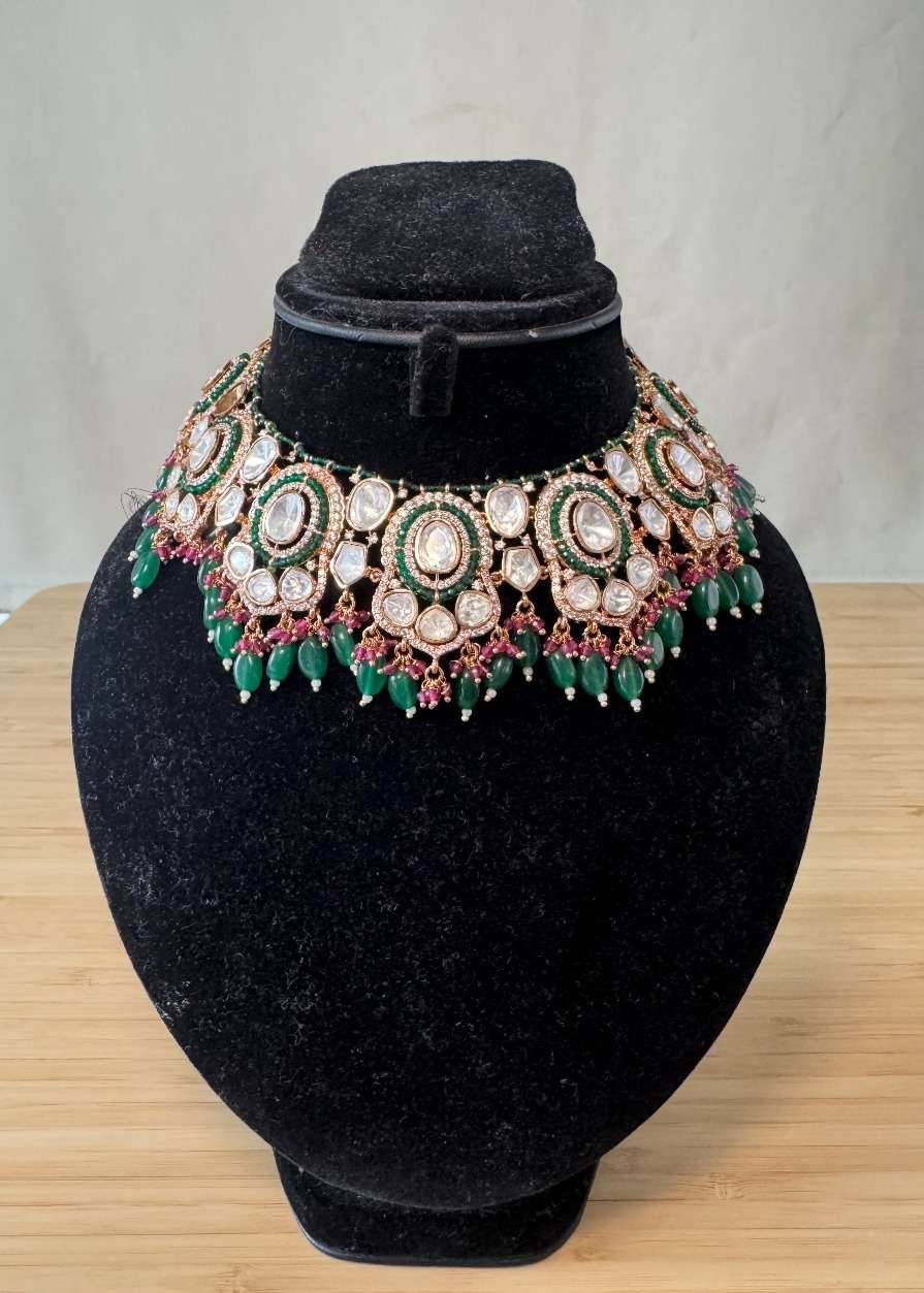 Emerald and Rani Kundan Choker Set Image - 1