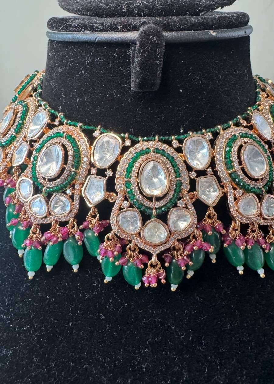 Emerald and Rani Kundan Choker Set Image - 2
