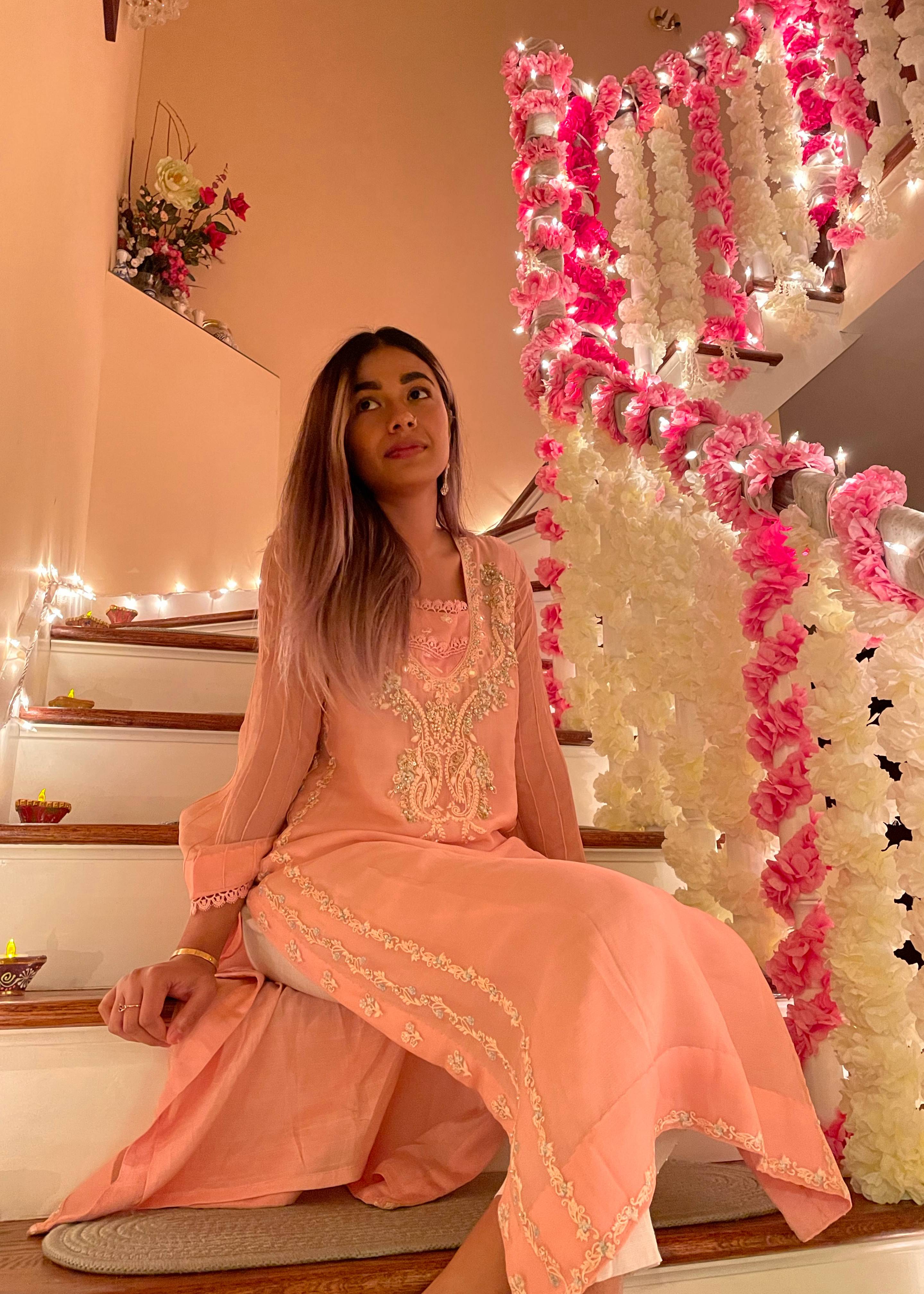 Agahnoor Zardozi Kurta Image - 2