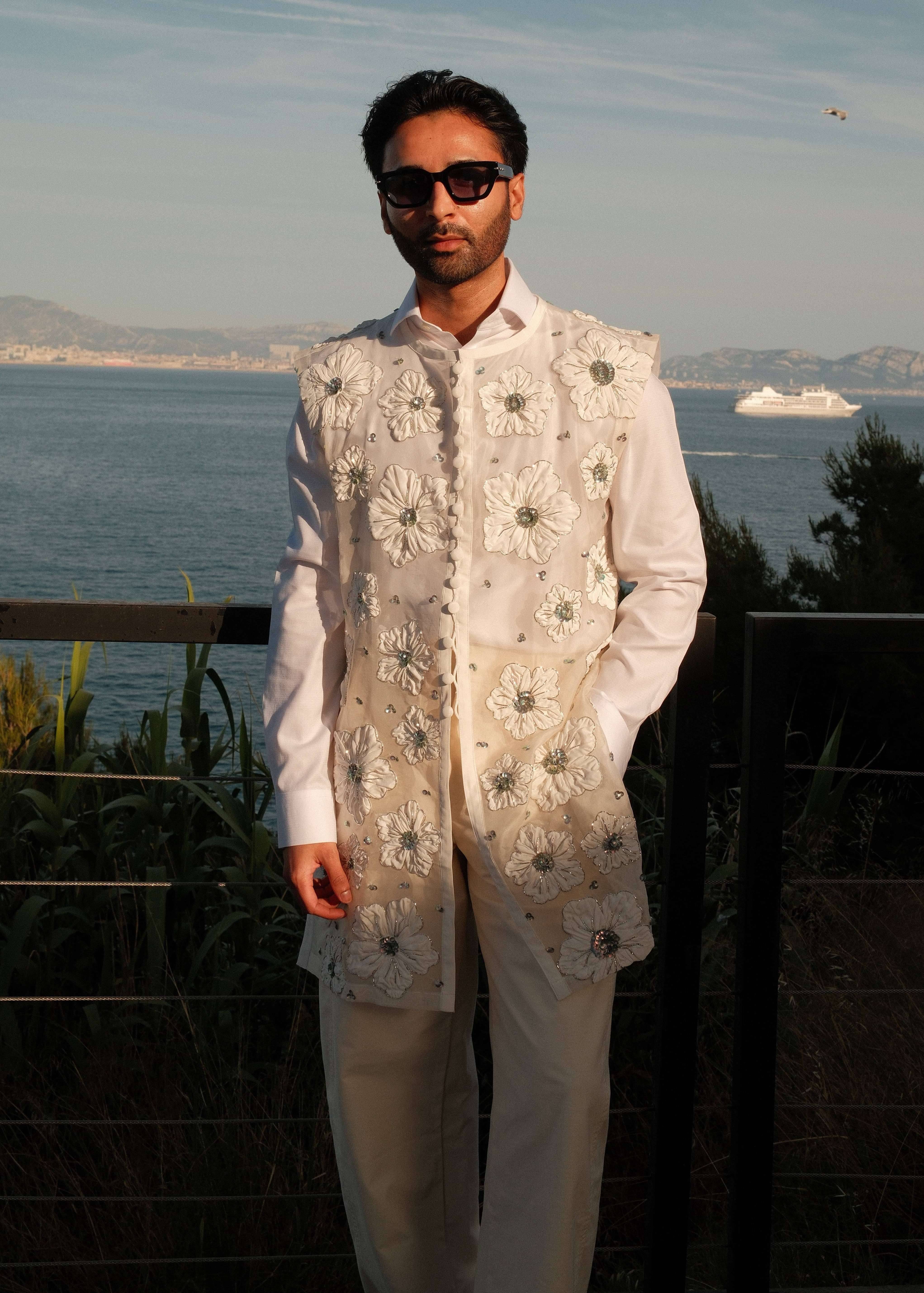 Floral Embellished Vest Image - 0