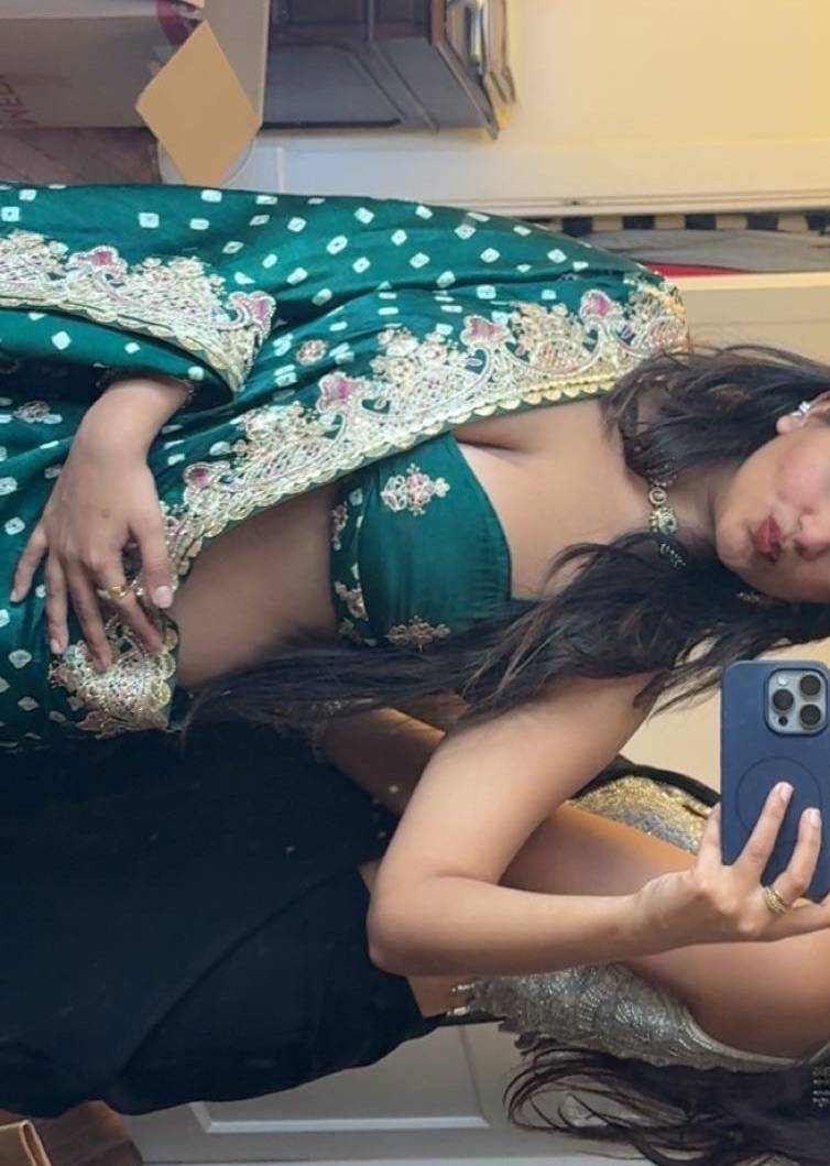 Green Bandhani Sari Image - 2