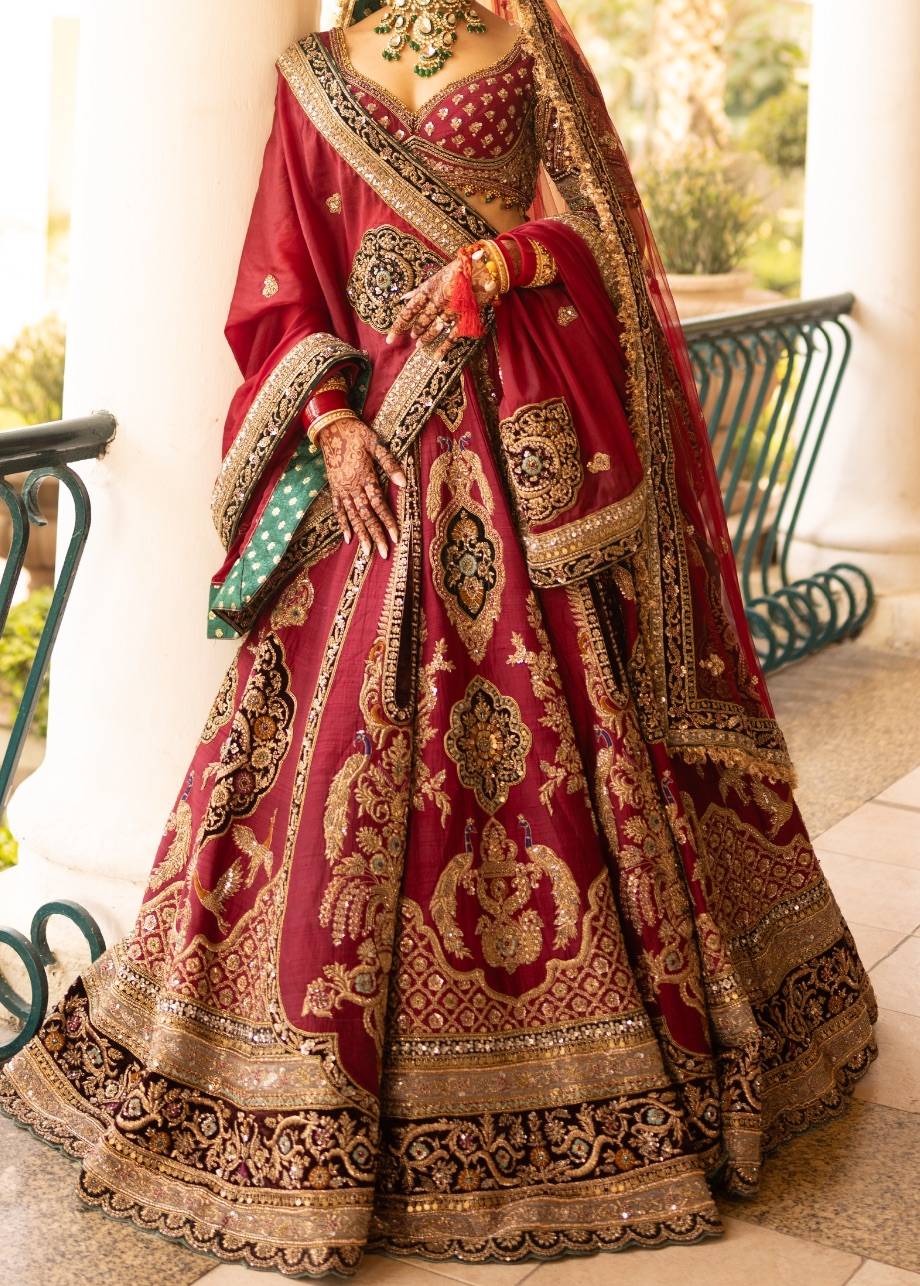 Red Bridal Lehenga Image - 2