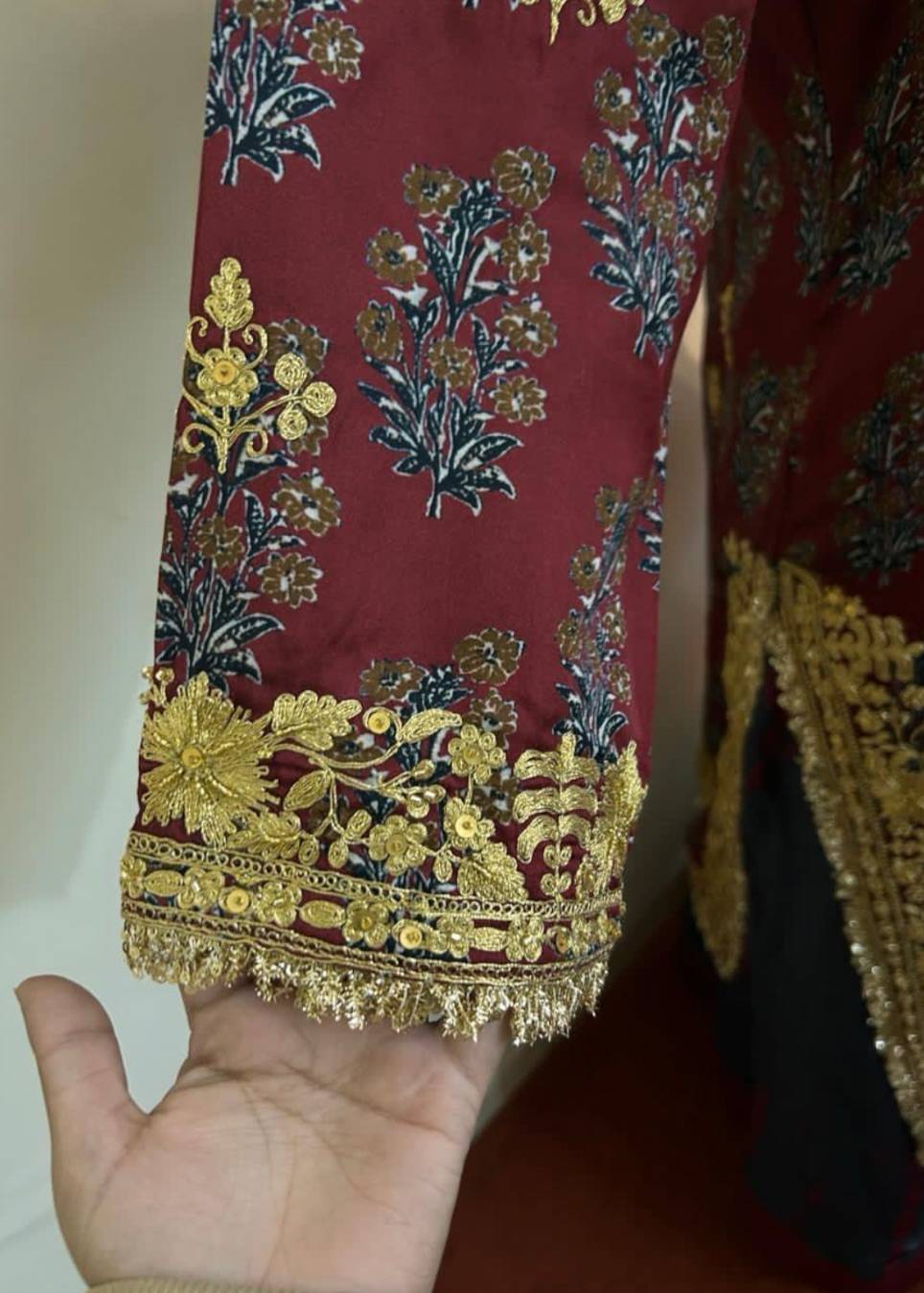 Maroon Embroidered Kurta Set Image - 3