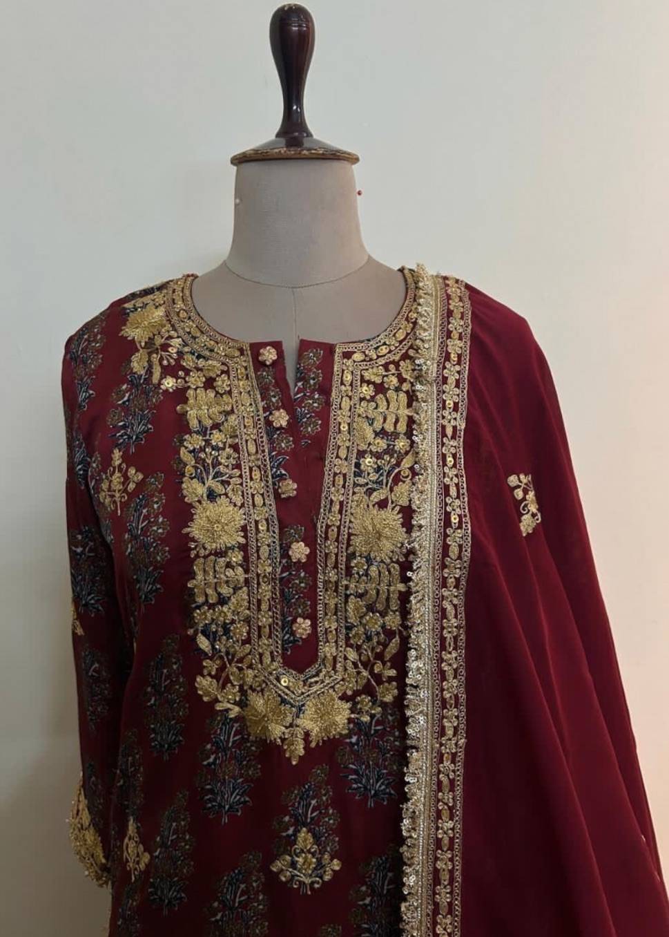 Maroon Embroidered Kurta Set Image - 4