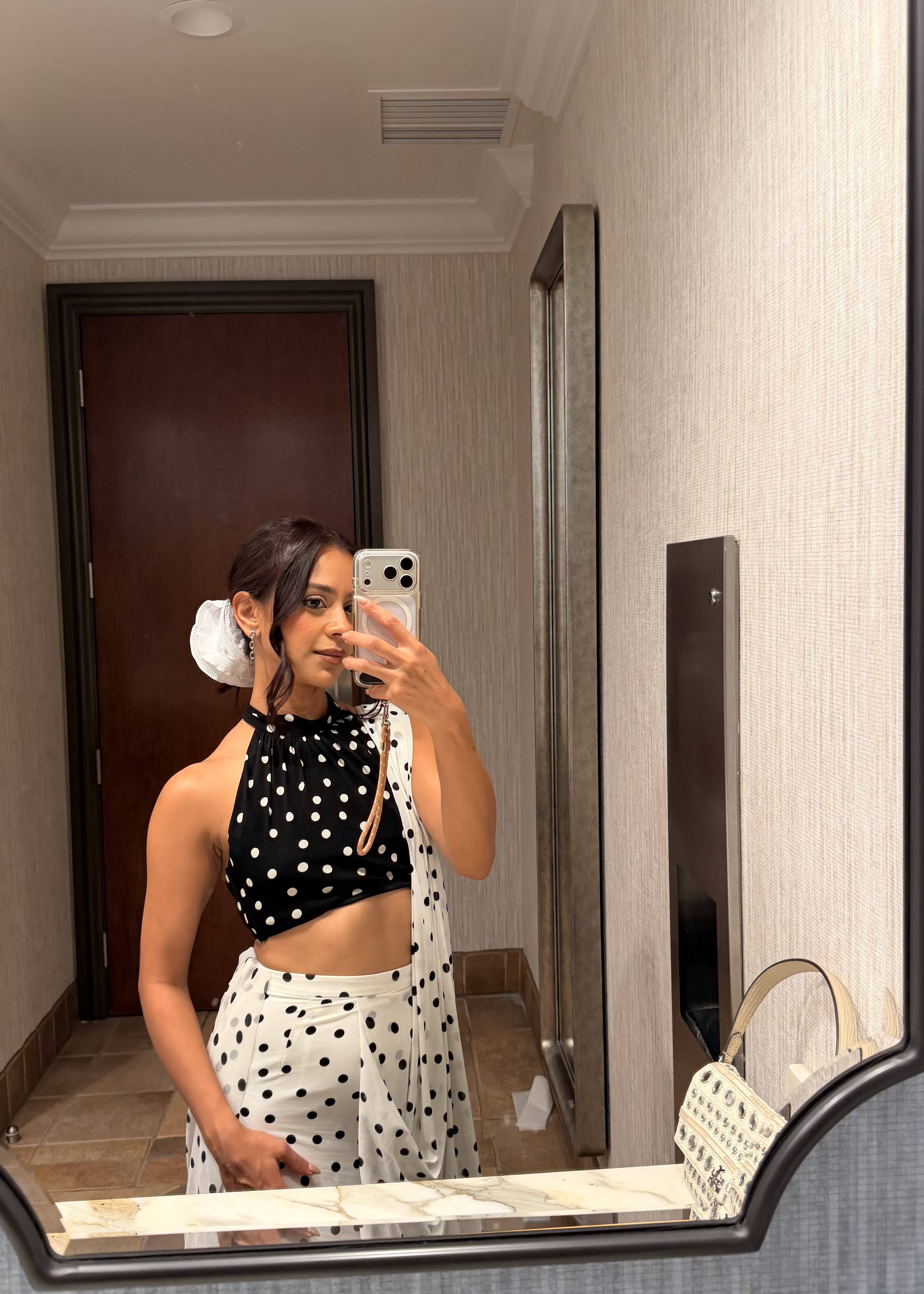 Multicolor Polka Dot Halter Sari Image - 2