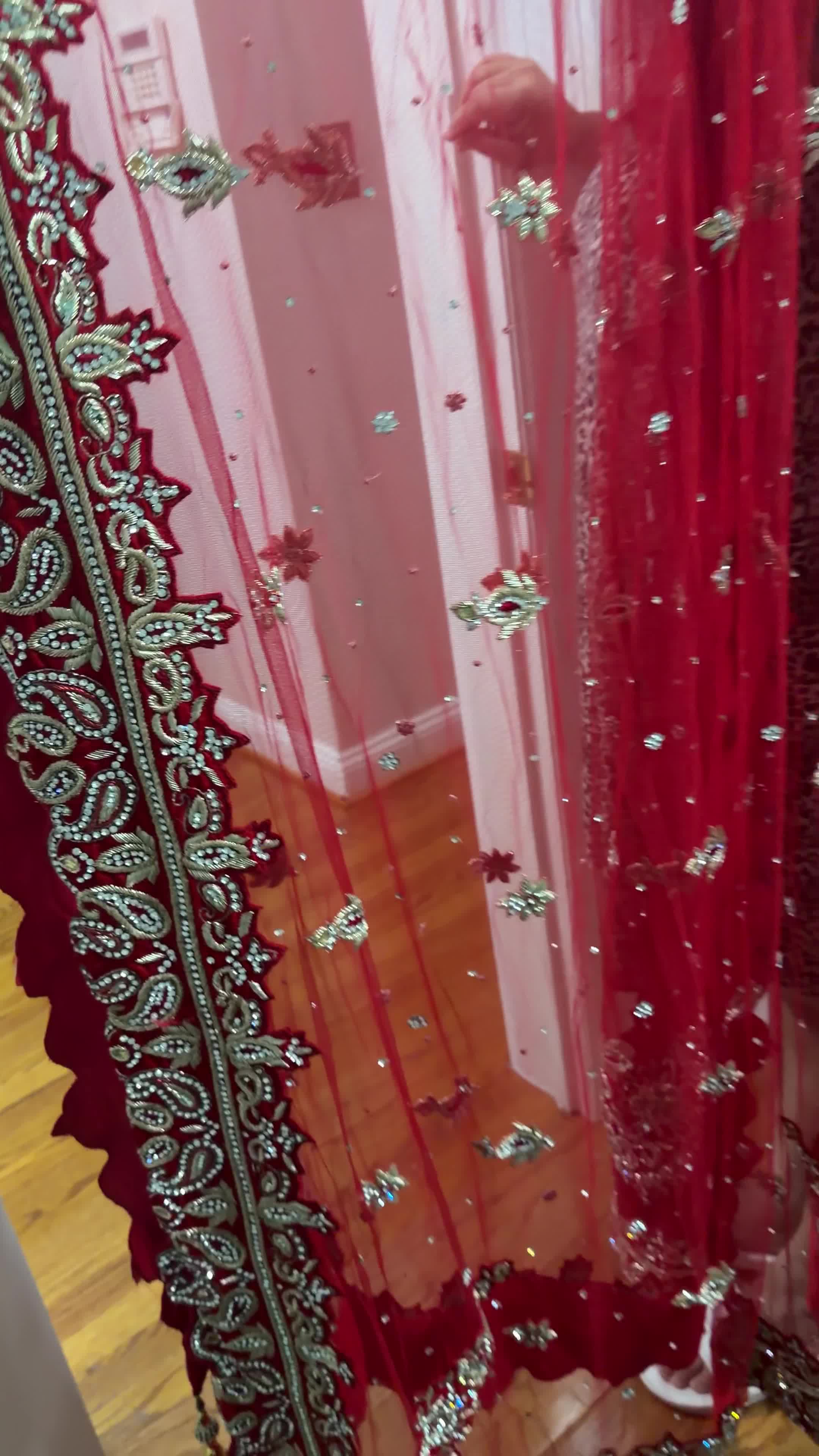 Red Kundan Bridal Lehenga Image - 7