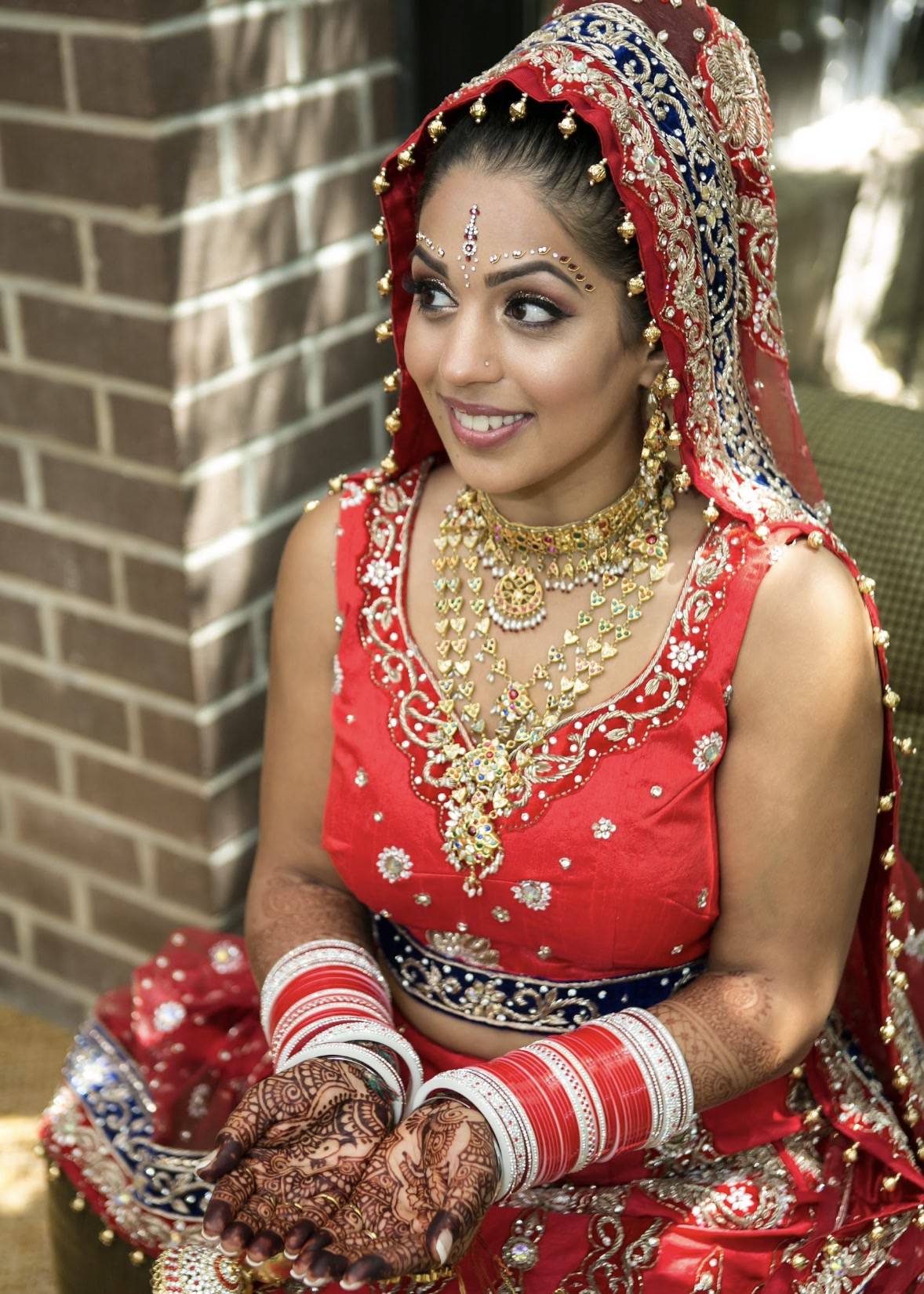 Red Bridal Lehenga Image - 3