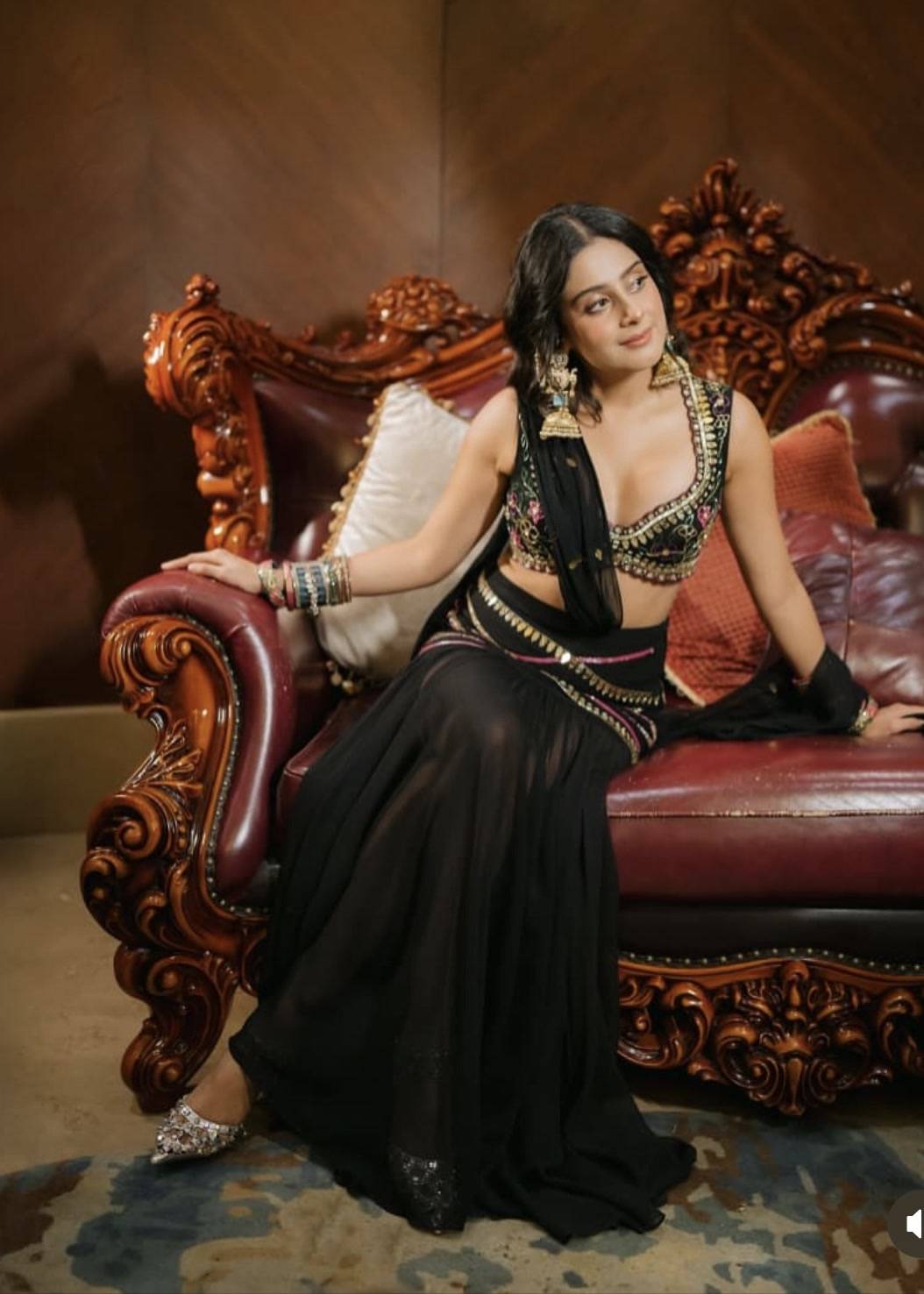 Noor Pre-Draped Mermaid Sari Image - 7
