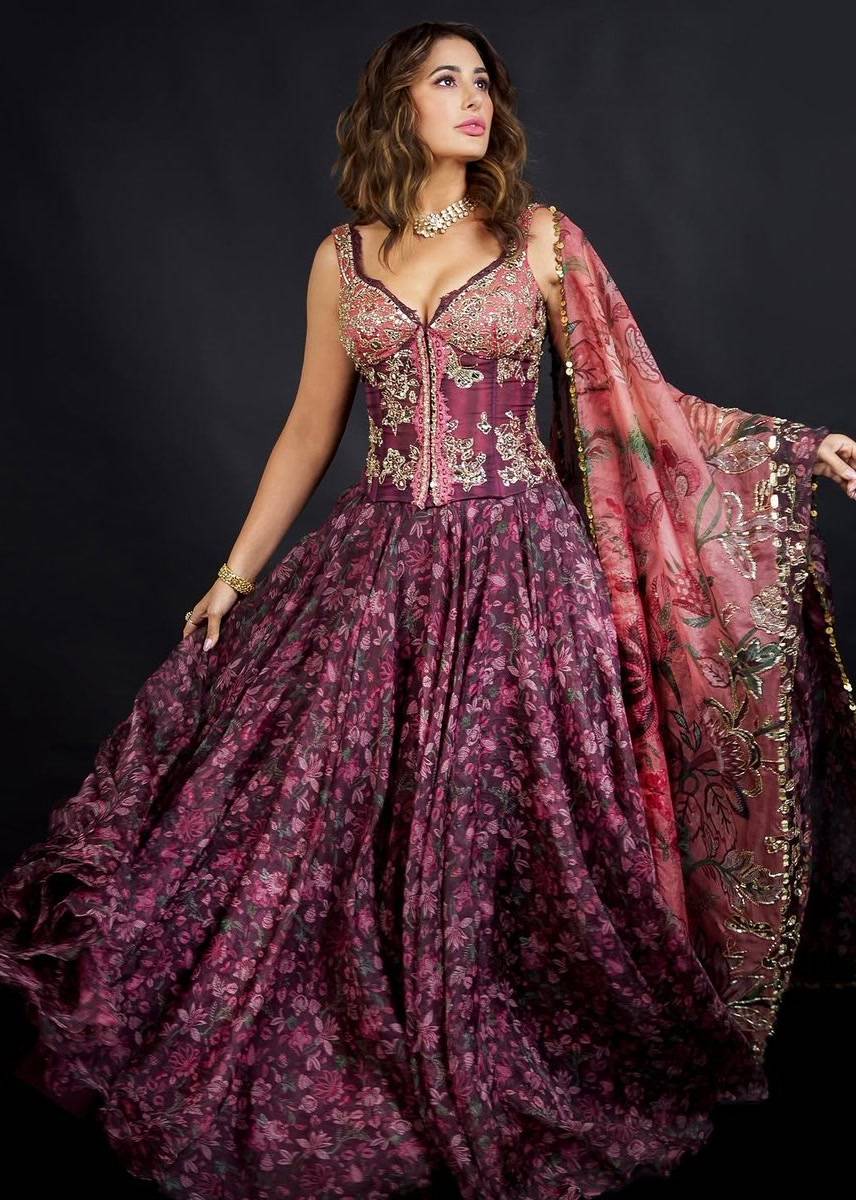 Liza Corset Lehenga Image - 2