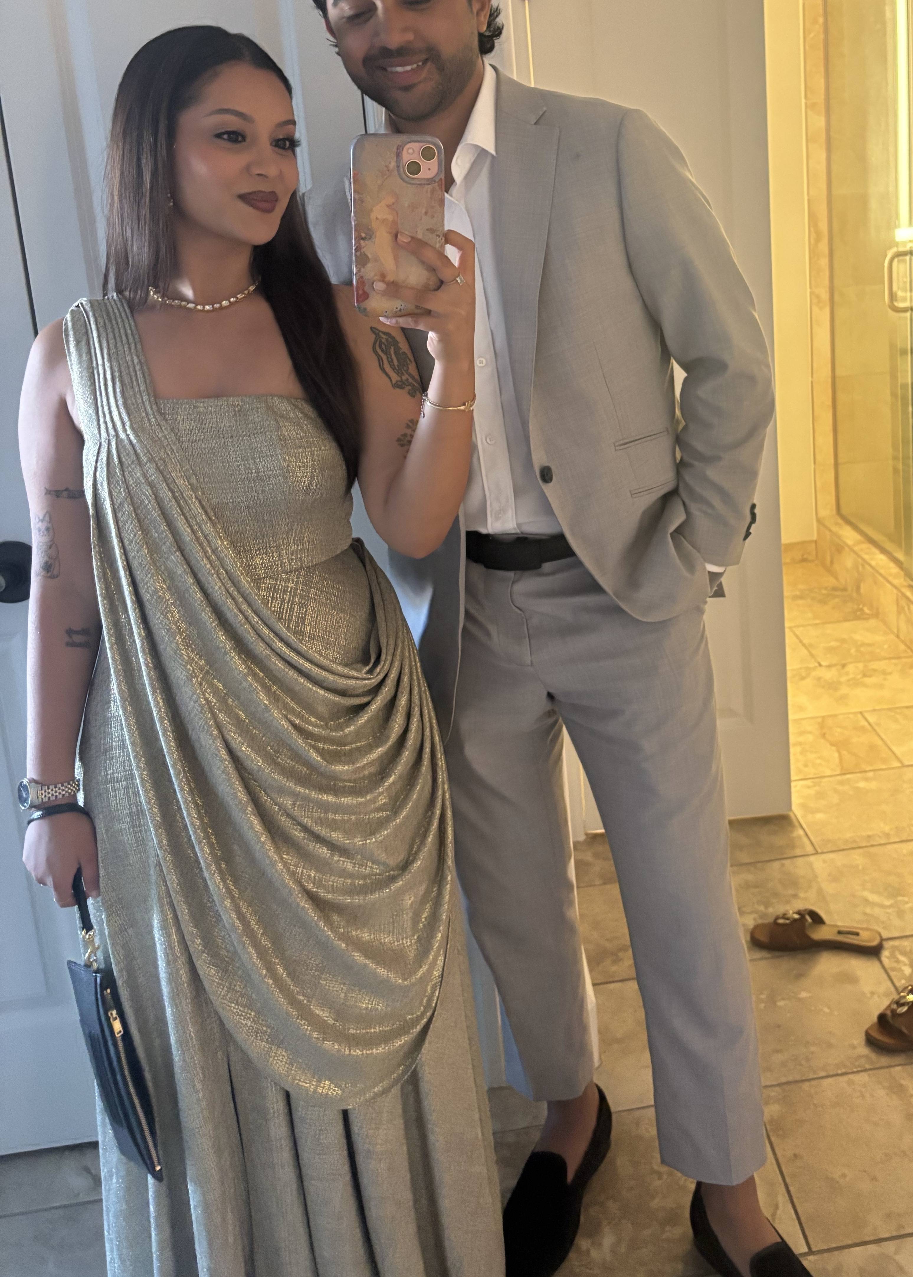 Silver Sari Gown Image - 2