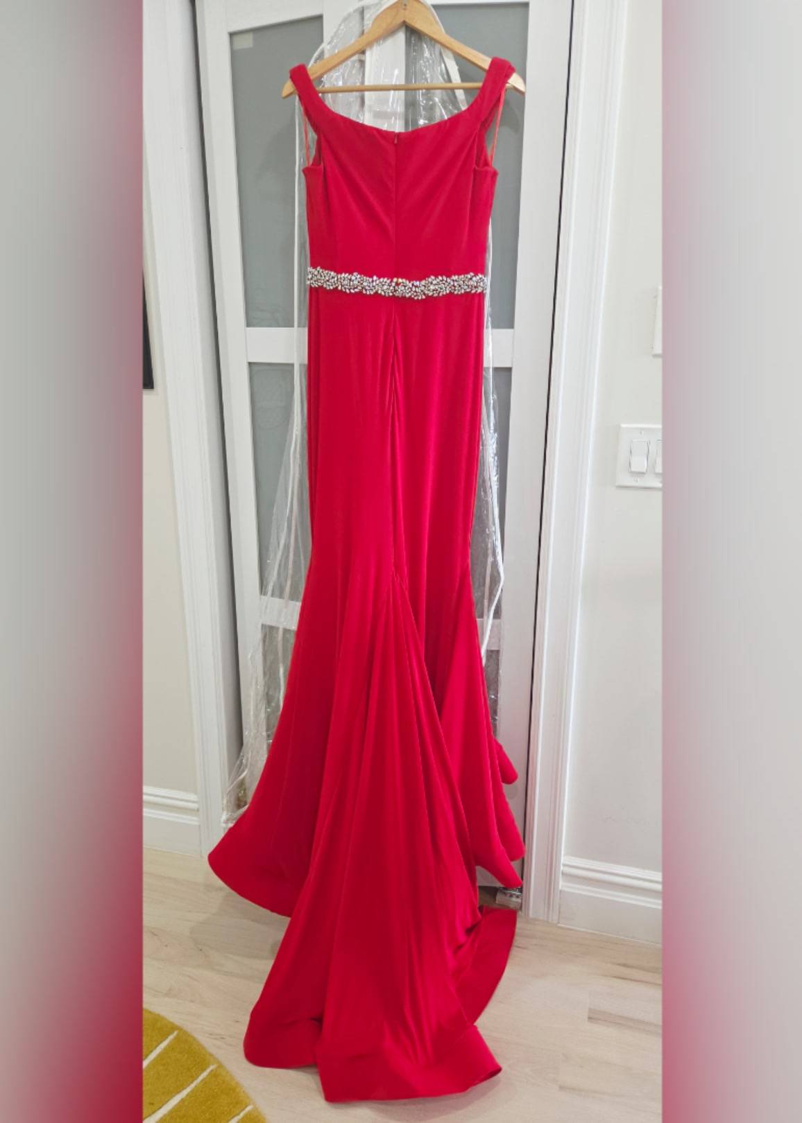 Red Crystal Belt Trumpet Gown Image - 1