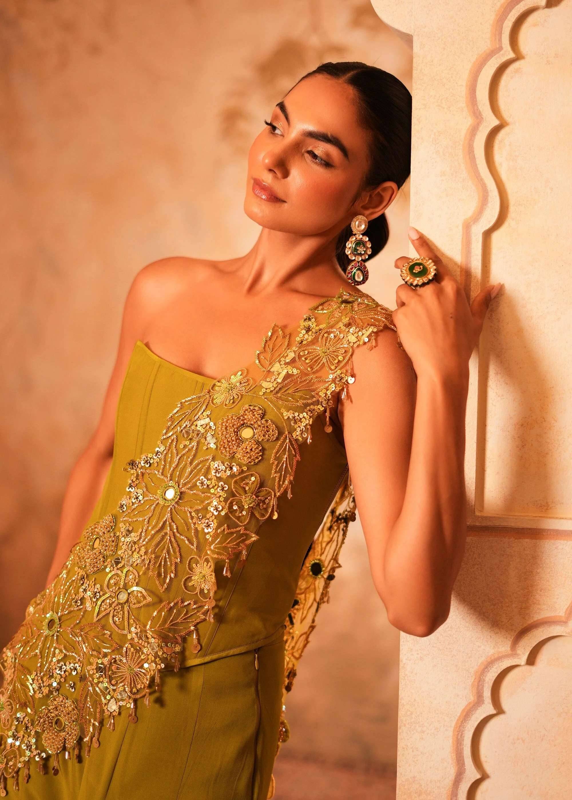Olive Green Pre-Draped Corset Sari Image - 3