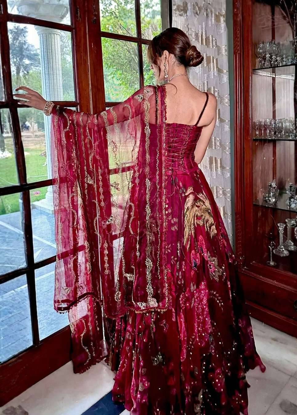 Asha Lehenga Image - 1
