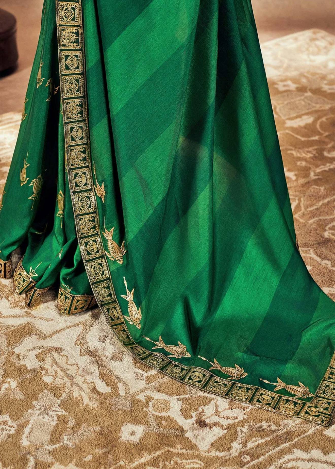 Emerald Green Mystic Sari Image - 3