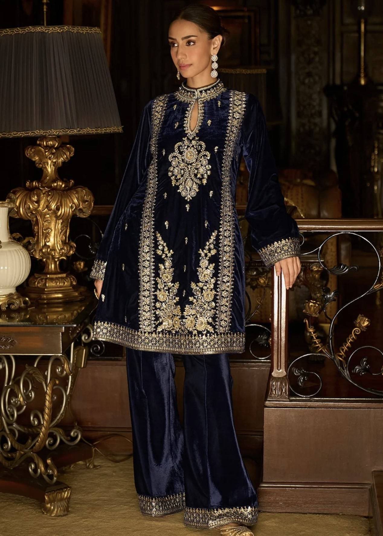 Navy Velvet Embroidered Kurta Set Image - 0