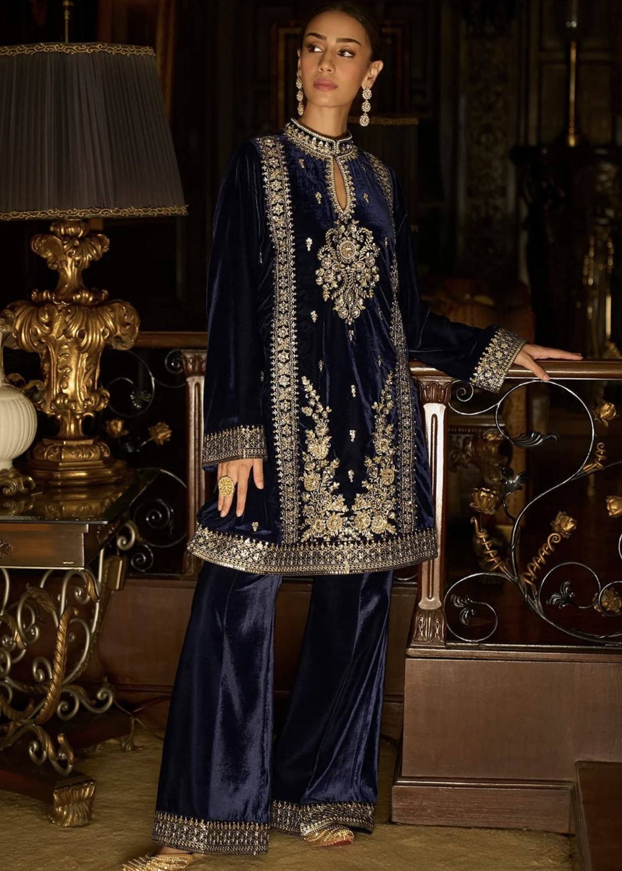 Navy Velvet Embroidered Kurta Set Image - 1