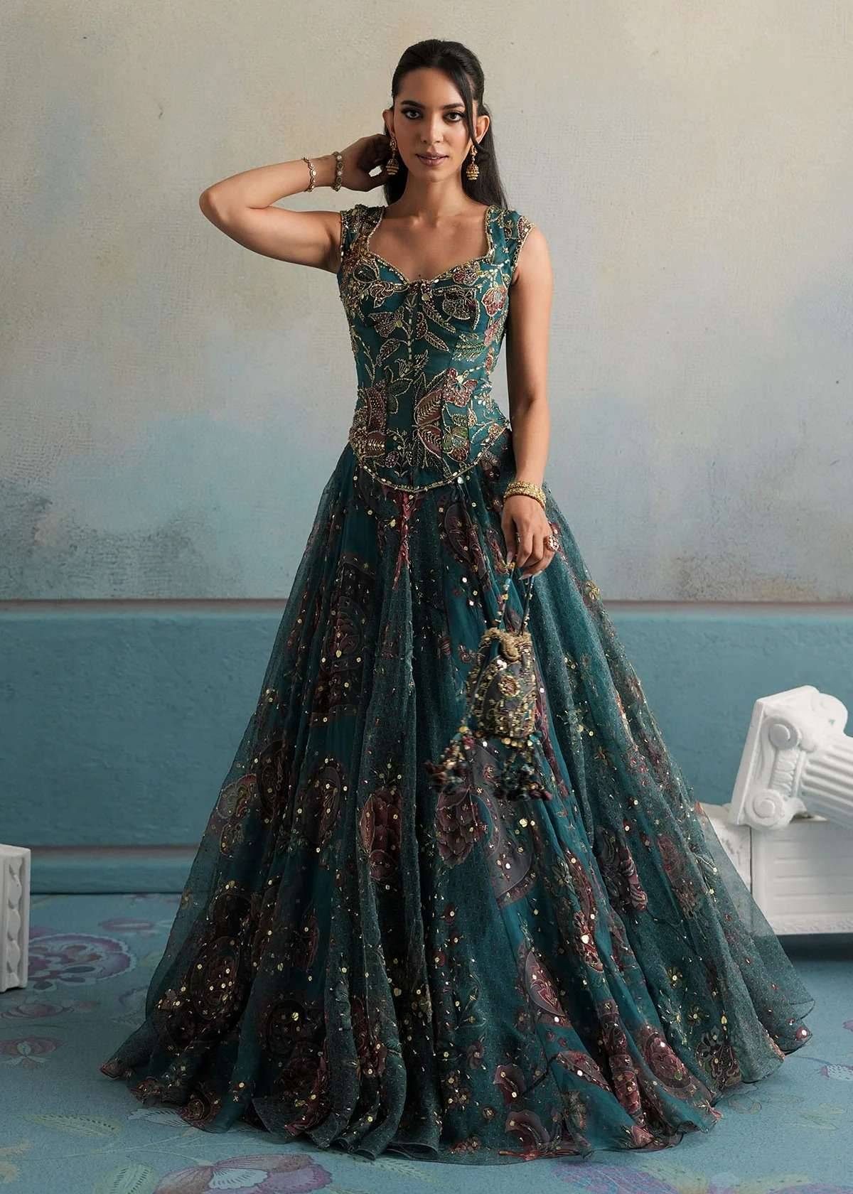 Iara Lehenga Image - 5