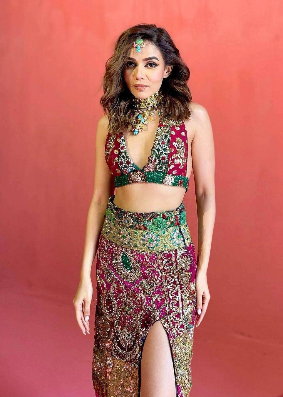 Multicolor Embellished Co-Ord Set Image - 2