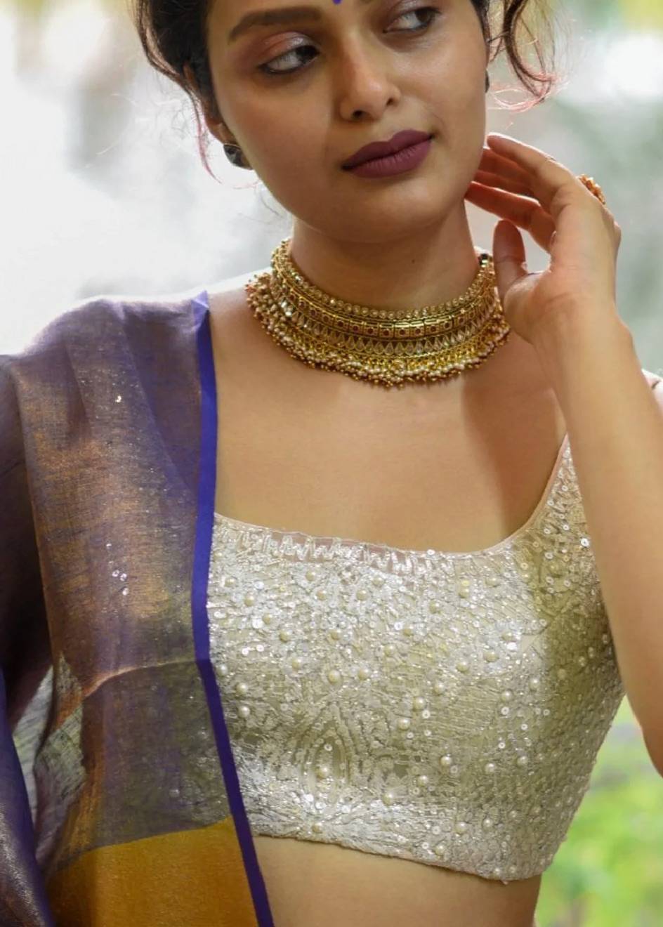 Silver Embellished Sleeveless Blouse Image - 5