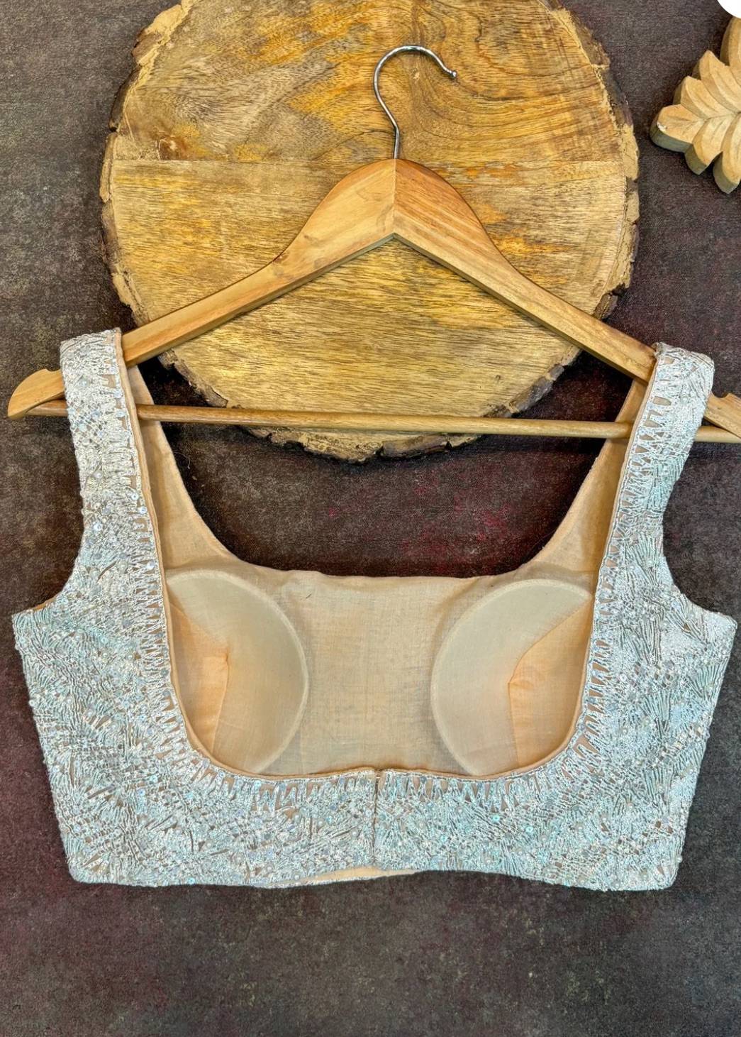 Silver Embellished Sleeveless Blouse Image - 2