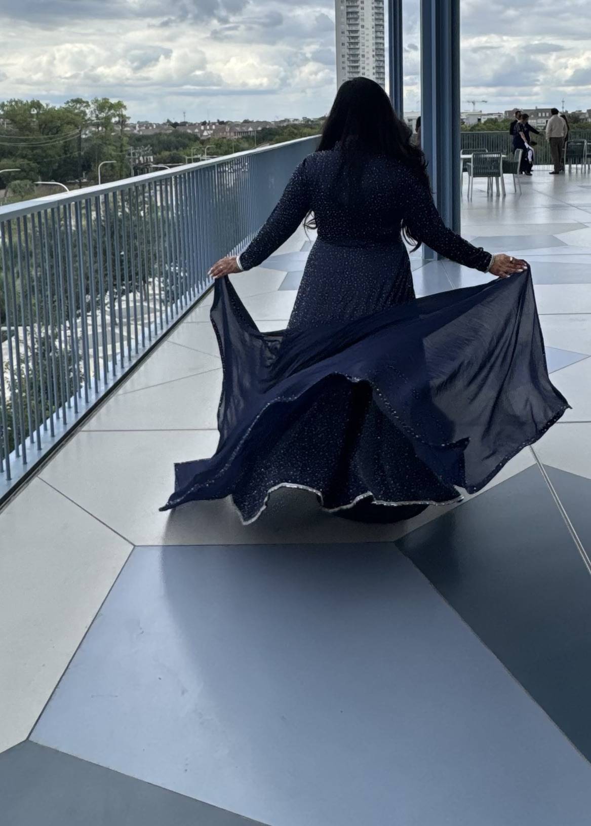 Navy Embellished Anarkali Set Image - 2